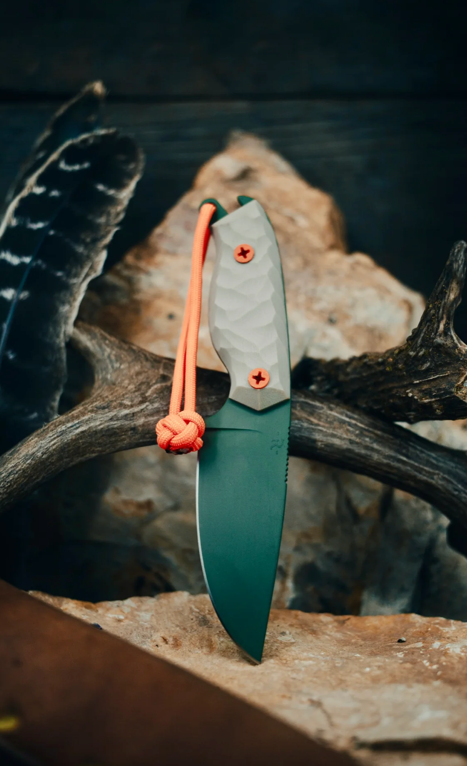 Green Coyote Cowboy Blade